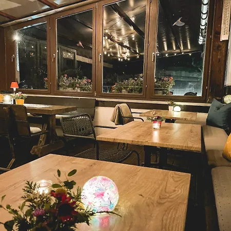 Hotel Tenne Arlberg - Boutique Hotel & Restaurant