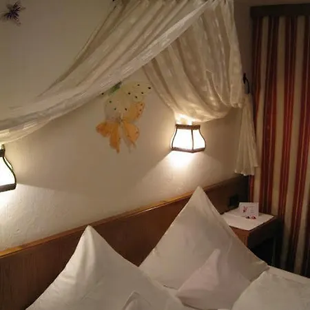 Tenne Hotell